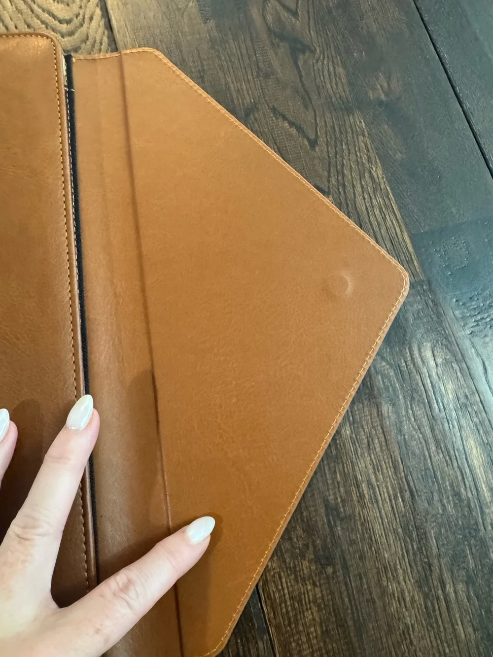Eccolo Leather Tablet Folio in Cognac Brown